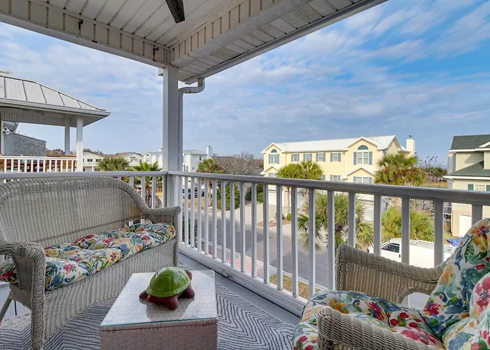 Elegant Tybee Island Townhome, Steps To Beach